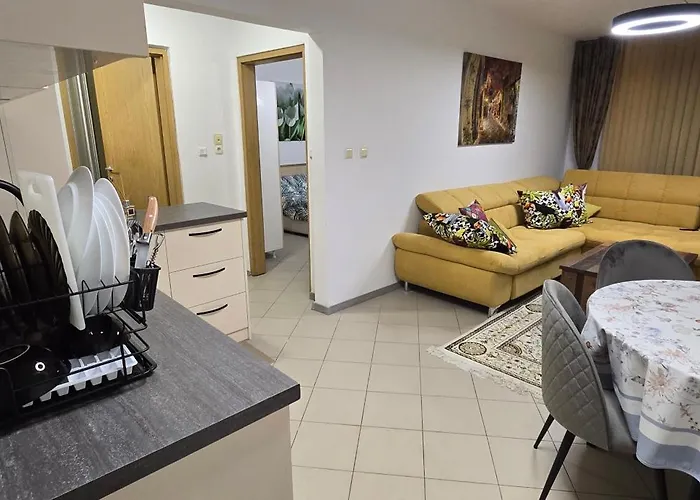 Sunny Blue Perl Lejlighed *